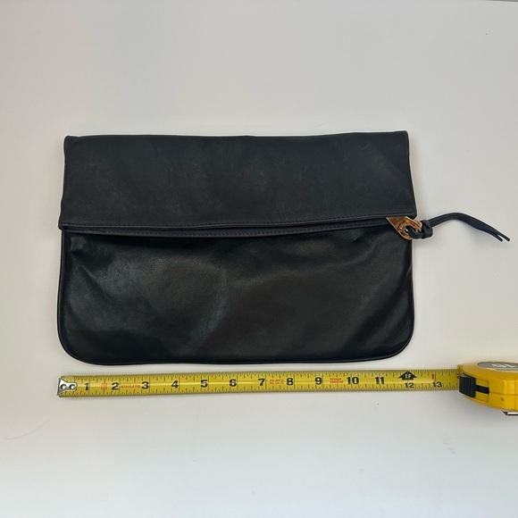 New Joelle Hawkens Two-toned Leather Clutch - Picture 5 of 8